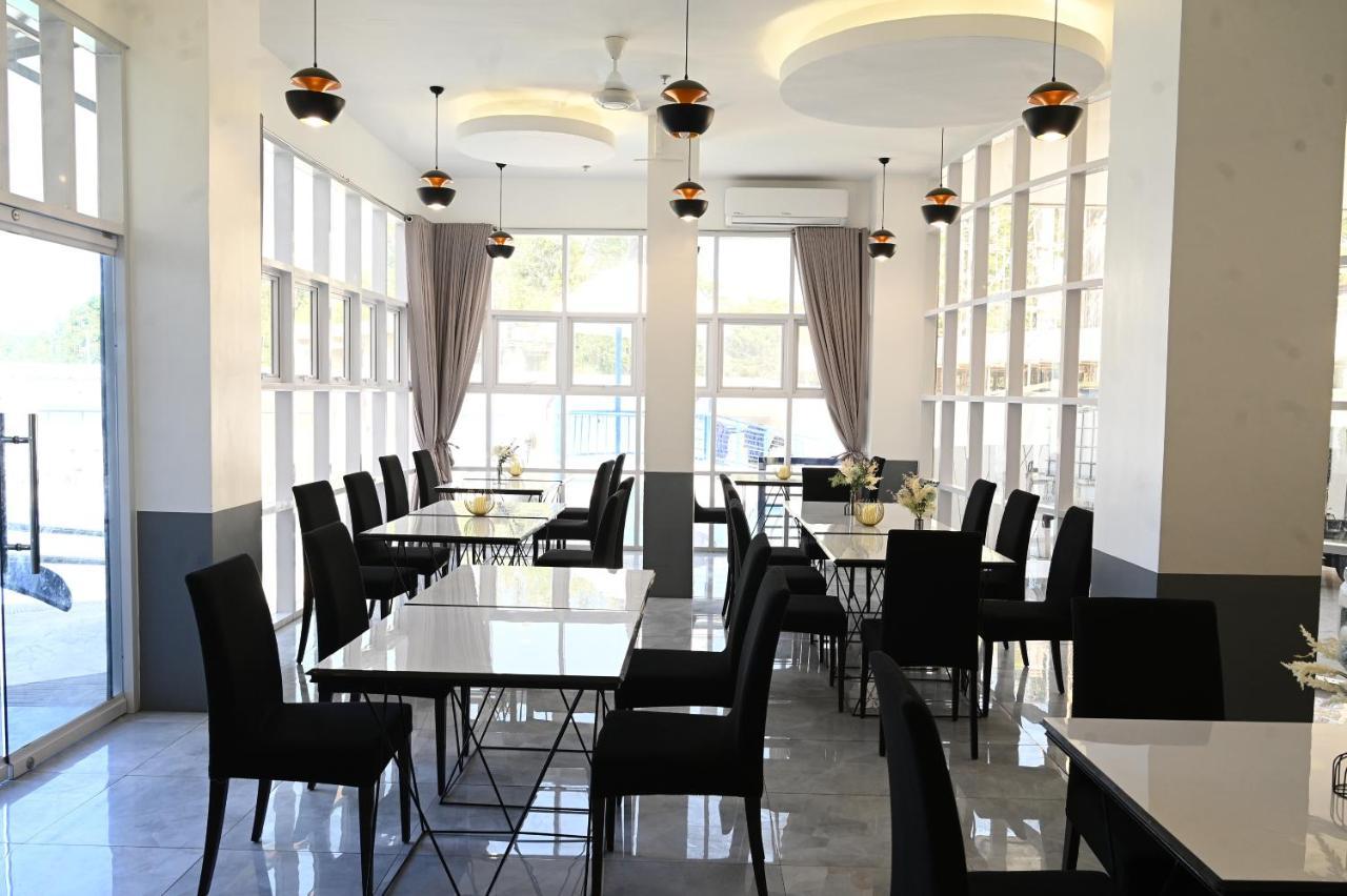 J&V Hotel And Resort Apaleng Bagian luar foto